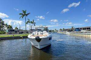  2022 Jeanneau Leader 12.5 WA Yacht For Sale in Fort Laudardale FL