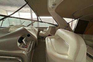 1998 Sea Ray 540 Sundancer thumbnail 23