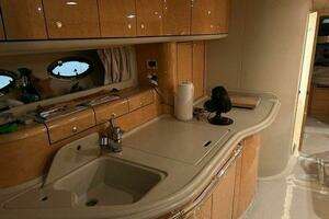 1998 Sea Ray 540 Sundancer thumbnail 45