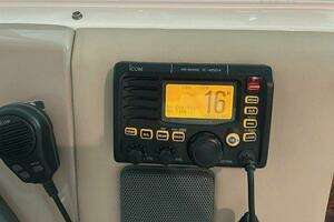 1998 Sea Ray 540 Sundancer thumbnail 38