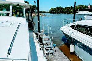 1977 Bertram 42 Motor Yacht thumbnail 12