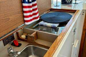 1977 Bertram 42 Motor Yacht thumbnail 24