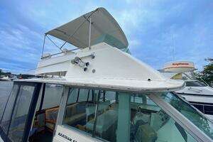 1977 Bertram 42 Motor Yacht thumbnail 21