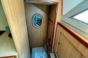 1977 Bertram 42 Motor Yacht thumbnail 36
