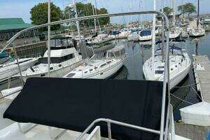 1977 Bertram 42 Motor Yacht thumbnail 16