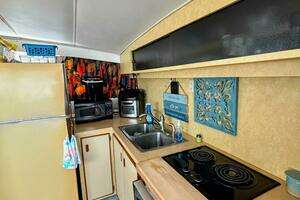 1977 Bertram 42 Motor Yacht thumbnail 30