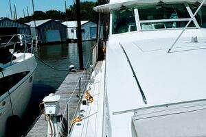 1977 Bertram 42 Motor Yacht thumbnail 11