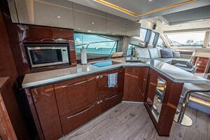 56FT (17.15M) SEA RAY