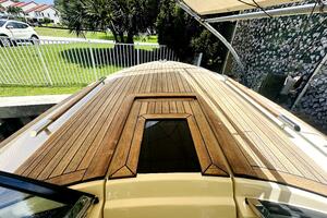 2013 Chris-Craft Corsair 22 boat with elegant wooden deck un