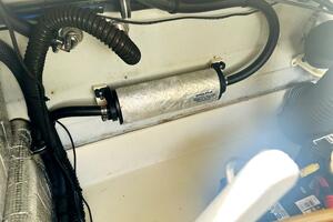 Engine compartment of 2013 Chris-Craft Corsair 22 with visib