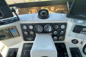 1990 Silverton 34 Convertible thumbnail 15