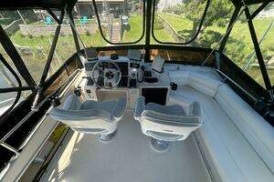 1990 Silverton 34 Convertible thumbnail 12