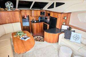 2003 Silverton 392 Aft Cabin Motor Yacht thumbnail 8