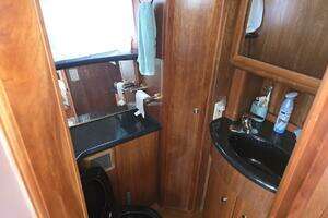 2003 Silverton 392 Aft Cabin Motor Yacht thumbnail 15