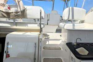 2003 Silverton 392 Aft Cabin Motor Yacht thumbnail 28
