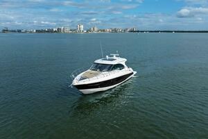 Best Times Too w Seakeeper Roll Stabilizer 45ft Cruisers Yachts Yacht For Sale
