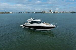 Best Times Too w Seakeeper Roll Stabilizer 45ft Cruisers Yachts Yacht For Sale