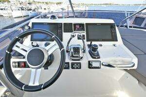 2018 Prestige 560 Fly thumbnail 15