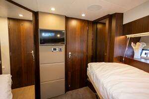 2025 Fairline Squadron 50 thumbnail 27