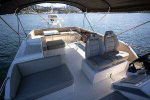 2025 Fairline Squadron 50 thumbnail 29