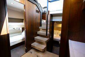 2025 Fairline Squadron 50 thumbnail 12