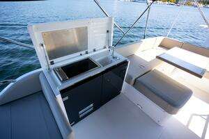 2025 Fairline Squadron 50 thumbnail 30