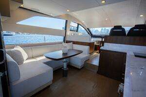 2025 Fairline Squadron 50 thumbnail 3