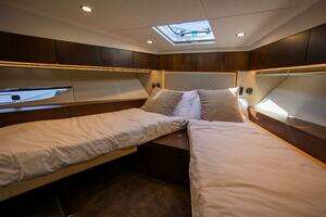 2025 Fairline Squadron 50 thumbnail 26