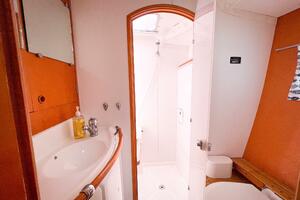 38ft Lagoon Yacht For Sale