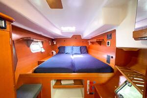 38ft Lagoon Yacht For Sale