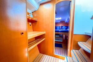 38ft Lagoon Yacht For Sale