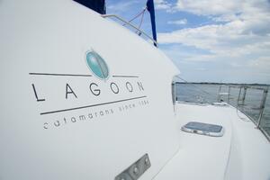 38ft Lagoon Yacht For Sale