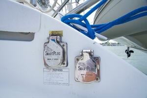 38ft Lagoon Yacht For Sale