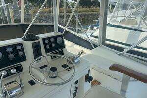 1988 Viking 45 Convertible thumbnail 27