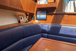 1988 Viking 45 Convertible thumbnail 17
