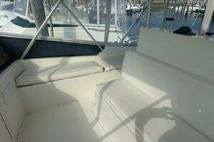1988 Viking 45 Convertible thumbnail 31