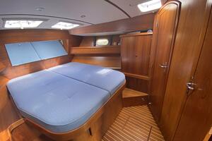 Free Spirits 45ft Jeanneau Yacht For Sale