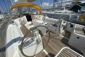 Free Spirits 45ft Jeanneau Yacht For Sale
