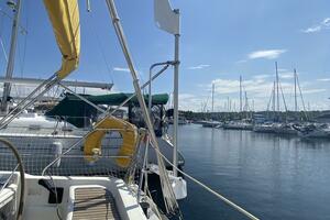 Free Spirits 45ft Jeanneau Yacht For Sale