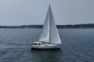 Free Spirits 45ft Jeanneau Yacht For Sale