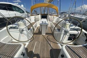 Free Spirits 45ft Jeanneau Yacht For Sale