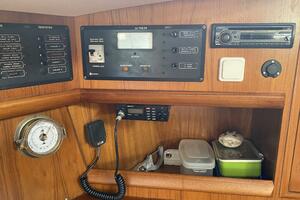 Free Spirits 45ft Jeanneau Yacht For Sale