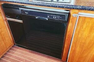 Kateri Marie 53ft Carver Yacht For Sale