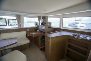 APRES SAIL 42ft Lagoon Yacht For Sale