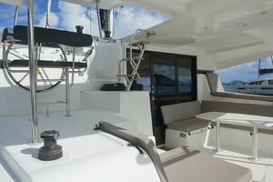 APRES SAIL 42ft Lagoon Yacht For Sale