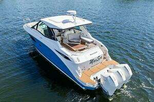 MaxSea 2022 Sea Ray Sundancer 320 Outboard Yacht For Sale in Fort Lauderdale FL