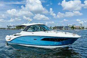 MaxSea 2022 Sea Ray Sundancer 320 Outboard Yacht For Sale in Fort Lauderdale FL