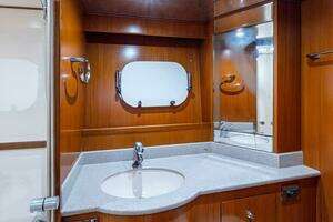 2005 Ocean Alexander 78 Pilothouse thumbnail 75