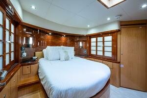 Somewhere In Time 78ft Ocean Alexander Yacht For Sale