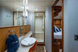 2005 Ocean Alexander 78 Pilothouse thumbnail 47